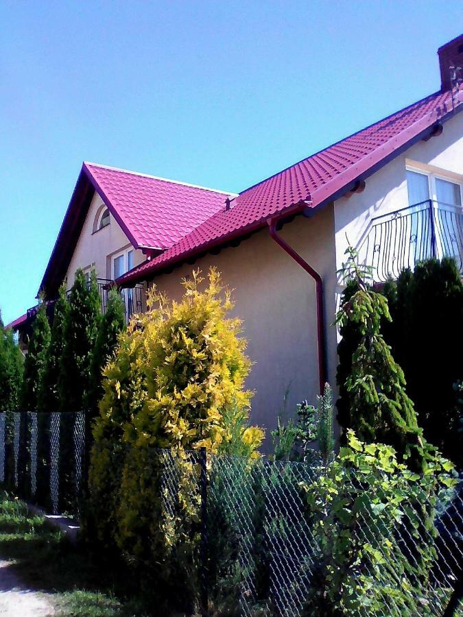 Pokoje Goscinne Jutrzenka Swarzewo Esterno foto