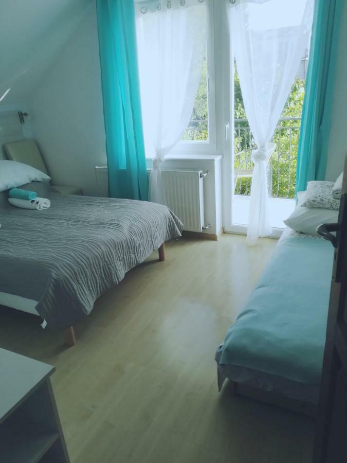 Pokoje Goscinne Jutrzenka Swarzewo Esterno foto