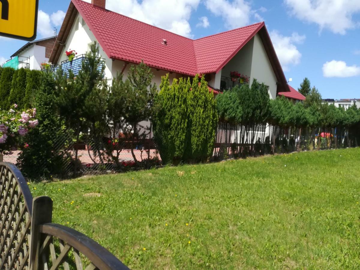 Pokoje Goscinne Jutrzenka Swarzewo Esterno foto